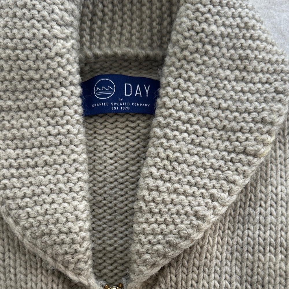 Gray Knit Vest with Deer Pattern - Picture 3 of 6